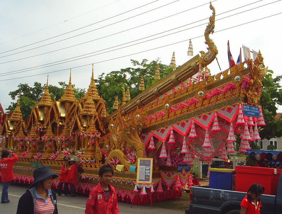 Bun Bang Fai Rocket Festival: ,    ().   ... - 5