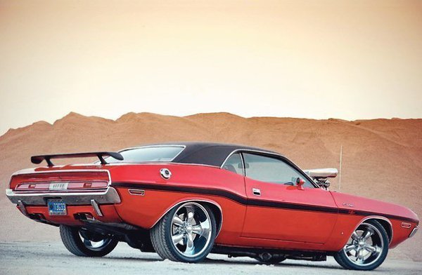 1970 Dodge Challenger R/T - 2