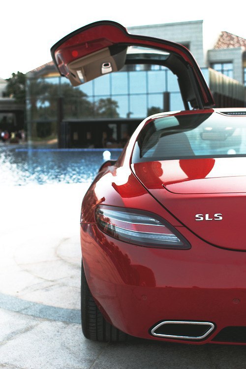 #Mercedes #CLS #SLS - 2