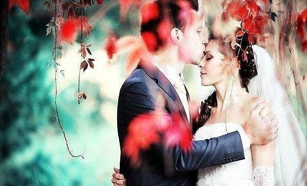 Лучшее в жизни - это найти кого-то, кто знает все твои недостатки, ошибки и слабости, и продолжает ...