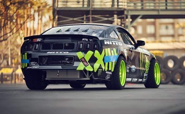 Monster Energy Ford Mustang RTR