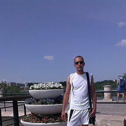 Maikl, ������, 44 ����