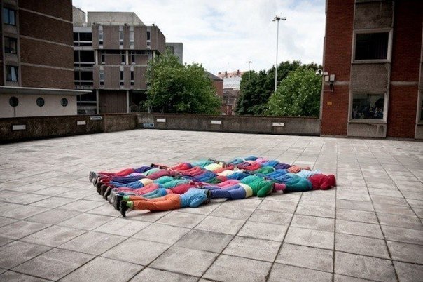  Bodies in Urban Spaces (