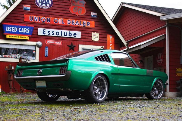 1965 Ford Mustang Custom - 3