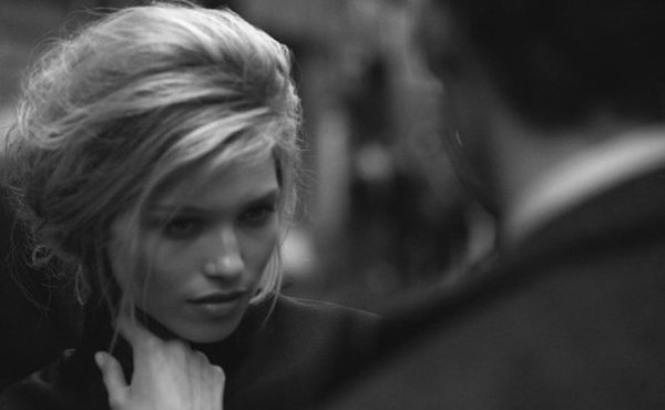 "Если в платье, которое висит в твоем шкафу, нельзя пойти в театр, то почему оно до сих пор ...