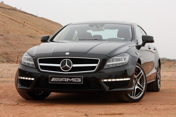 Mercedes-Benz CLS63 AMG. 5.5L V8 T  (..)525   ...