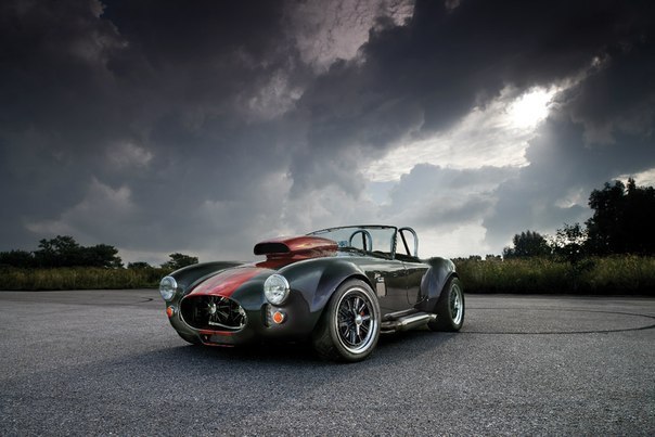 2005 Weineck Cobra 780CUI Limited Edition. : 12.9 . V8 : 1100 ..  ...