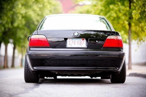BMW 7 Series E38 - 3