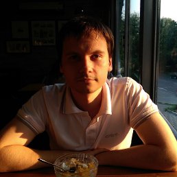 Dmytro, 36, 