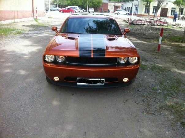 Dodge Challenger - 2