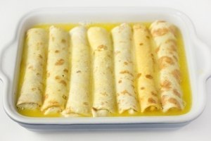 Яичные рулетики с мясной начинкой - отличный завтрак! Яйца куриные 7 шт. Свиной фарш 500 г Лук ... - 8