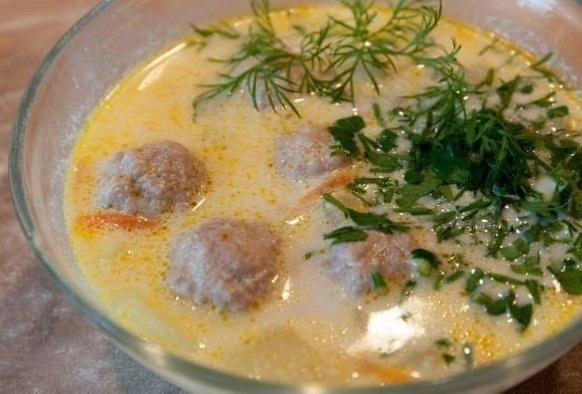 Сливочный суп с фрикадельками.Ингредиенты:Картофель- 3-4 шт300 г мясного фарша (у меня в этот раз ... - 5