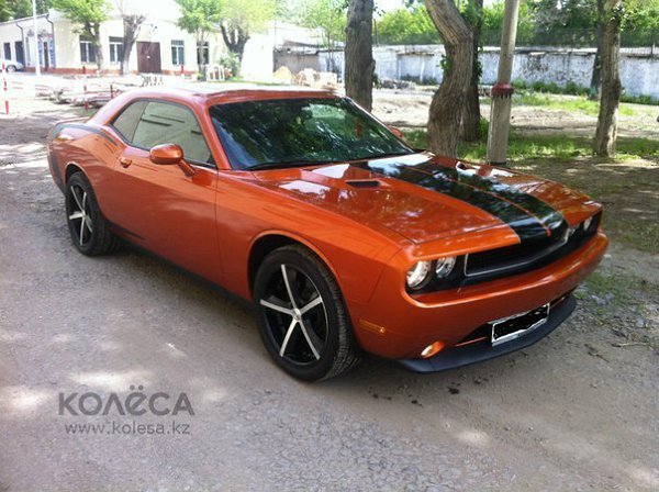 Dodge Challenger - 3