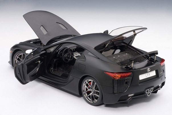 Lexus LFA Matte Black - 8