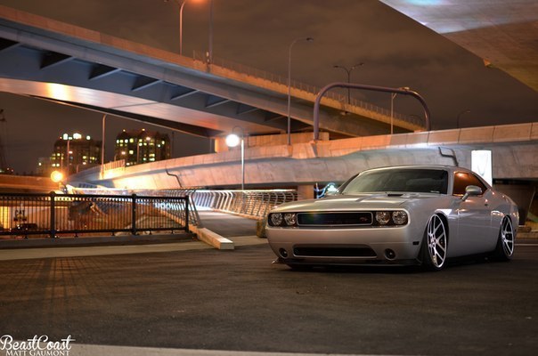 Dodge Challenger R/T. - 5