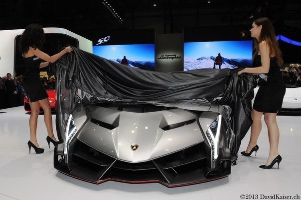 Lamborghini Veneno.  V12   6,5   750 ..    2,8  ...