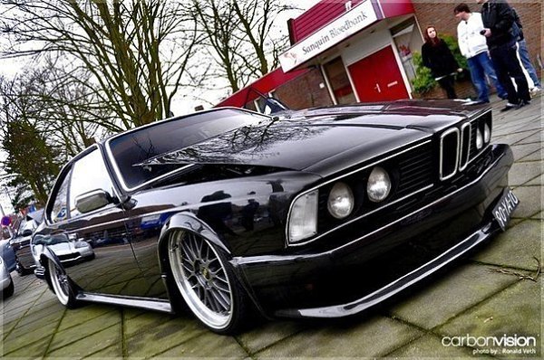 BMW 6 series E24