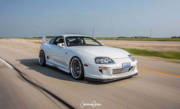  TOYOTA SUPRA - 2