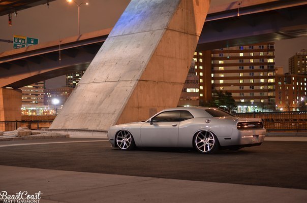 Dodge Challenger R/T. - 6