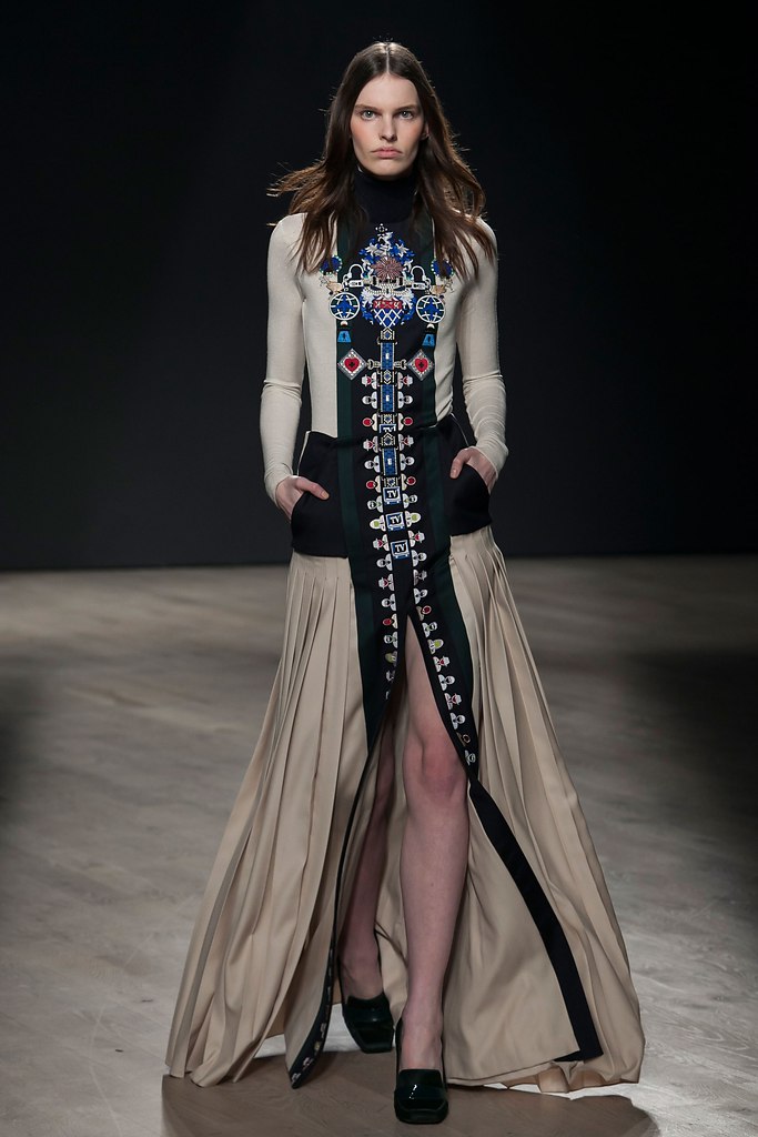   Katrantzou.- 2014. - 27