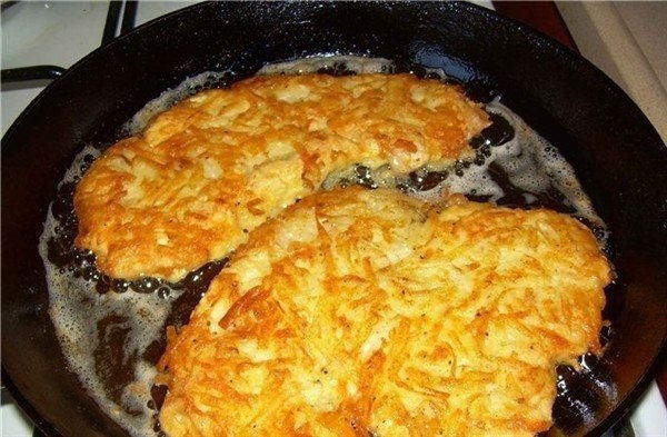 Вкусные отбивные. Блюда из куриного фарша. Блюда из куриного фарша хороши своей легкостью и ... - 5