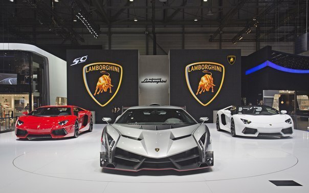 Lamborghini Veneno.  V12   6,5   750 ..    2,8 . ... - 2