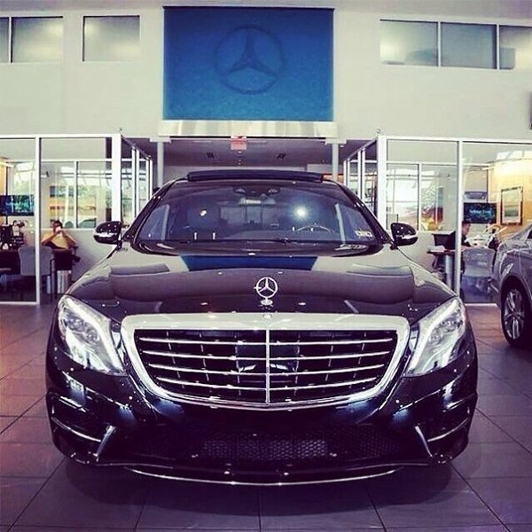 Mercedes-Benz - 2