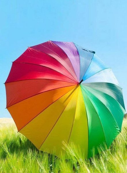 Не бывает таких людей, с которыми всегда было бы легко жить, но бывают такие, с которыми хочется ... - 4