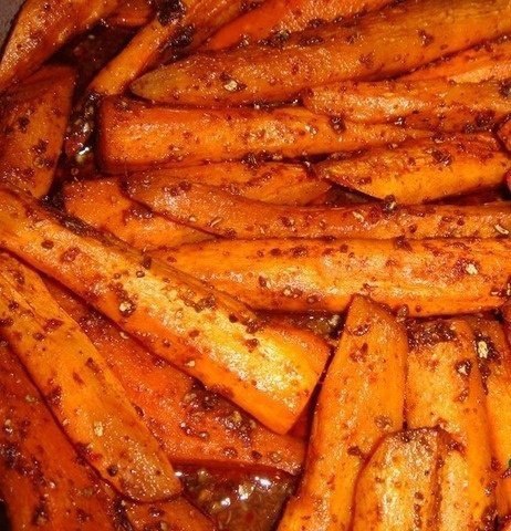 Морковь, запеченная с кориандром. 80 ккал на 100 г Морковь 450 г Семена кориандра 2 чайные ложки ...