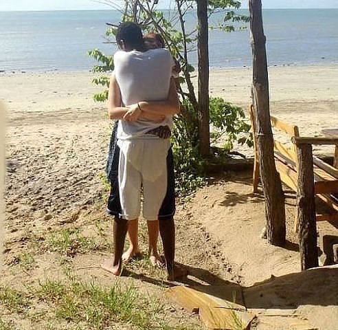  ,   ,    )))