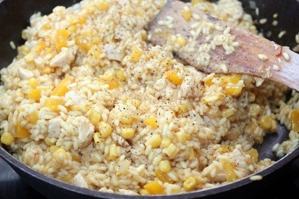 Ризотто с курицей. Ингредиенты: Оливковое масло 30мл Лук репчатый 100г Куриное филе 400г Перец ... - 8