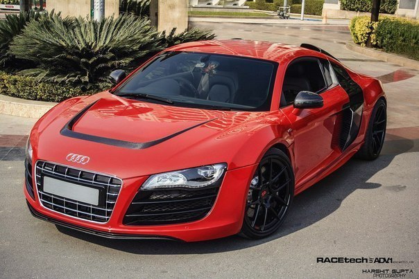 Audi R8