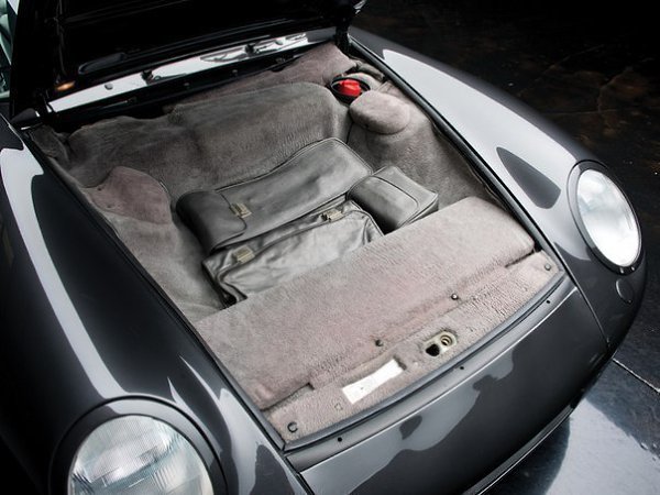 Porsche 959 '1987. Объём: 2850 см3 Мощность: 450 л.с. Крутящий момент: 500 Нм Привод: полный Время ... - 7