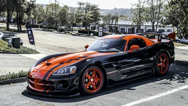 Dodge Viper