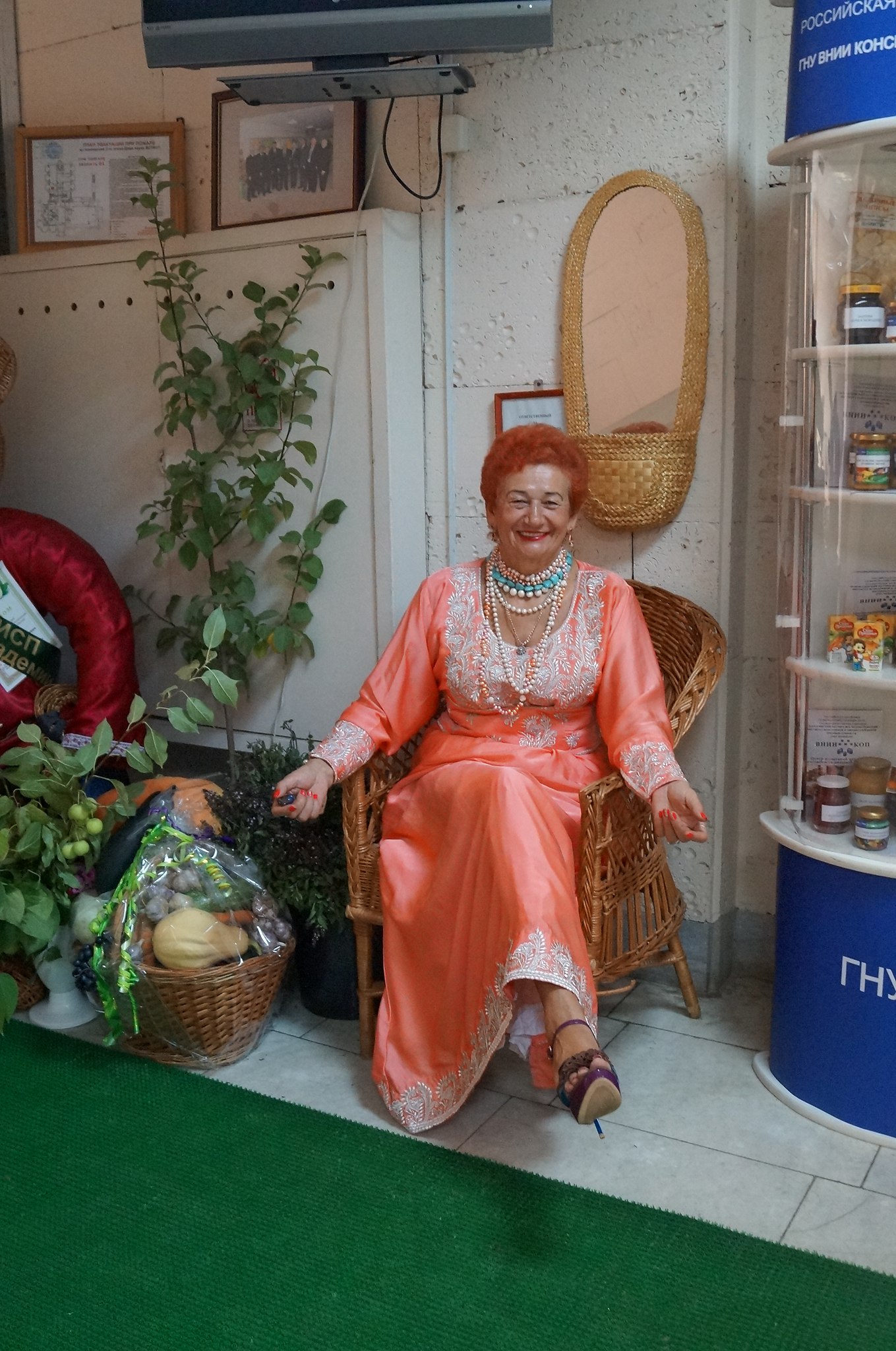 .  - 15  2014  09:42 - 4