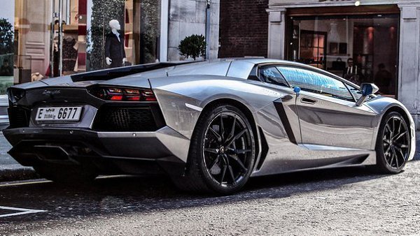 Lamborghini Aventador