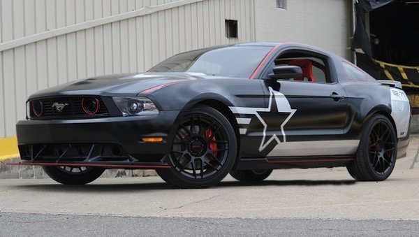 Ford Mustang  Roush SR-71 