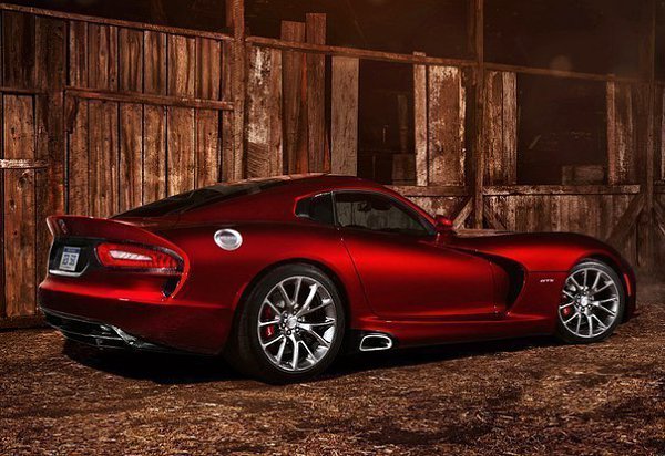 Dodge SRT Viper GTS. : 8.6 . .  : 640 ..   100 /: 3.2 . ... - 4