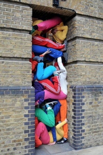  Bodies in Urban Spaces (