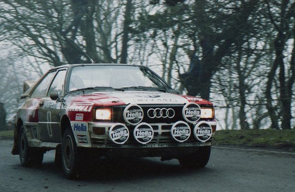 Audi sport quattro. 5 цилиндров, 2,14 литра, турбонаддув KKK (Borgwarner), 450 л.с. (335 кВт) при ... - 2