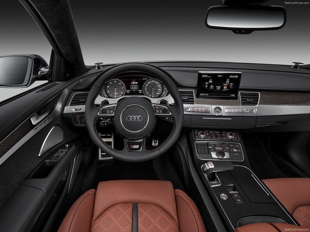 Audi S8 (2014) - 5
