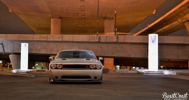 Dodge Challenger R/T - 2