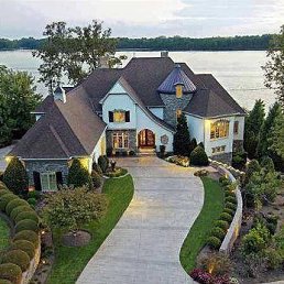 �����))), �����������