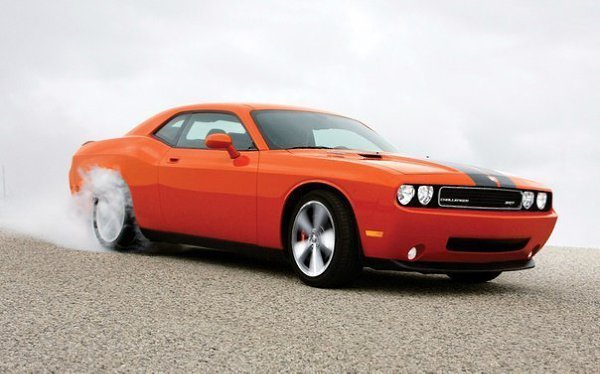 Dodge Challenger SRT8. 6.1 SRT HEMI V8 (425)   (3)6059   (..)425 ...