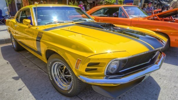 Ford Mustang Boss 302