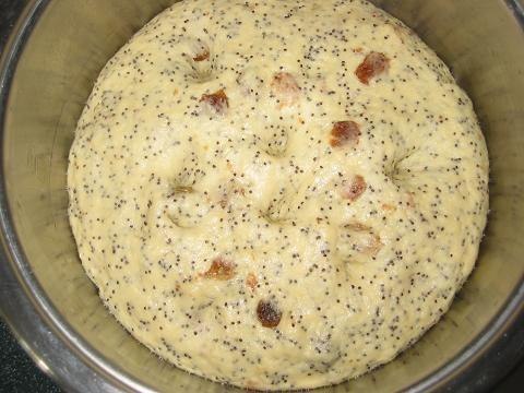Булочки с маком и изюмом. 200 мл. молока 50 граммов сливочного масла (размягченного) 3 ст. ложки ... - 4