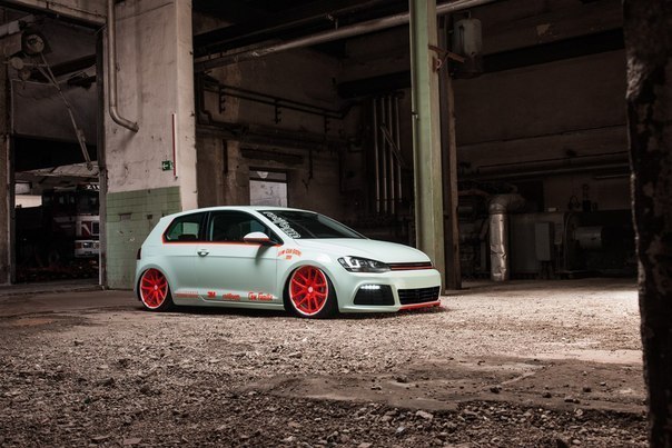 Volkswagen Golf ( VII ) Light Tron by Low Car Scene - 4