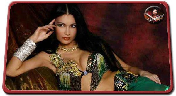 Чёткий взгляд, нервы железные, красивый наряд, мысли полезные, улыбочка стервы, глазки тигрицы — ...