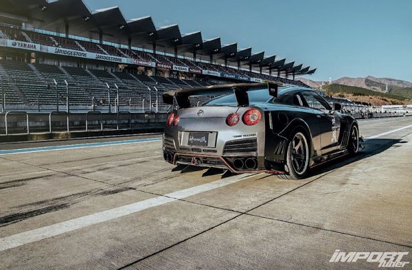 Nissan GT-R - 3