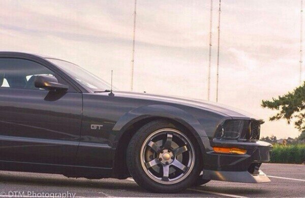 Ford Mustang GT - 2